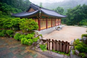 temple-bouddhiste-coree-800x532